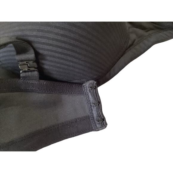 Vanity Fair Radiant Wireless Bra - Picture 10 of 13